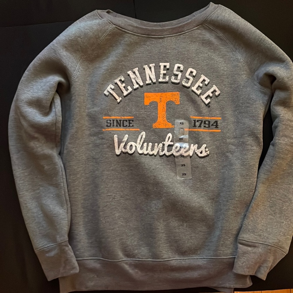 TN Vols sweatshirt, NWT XS